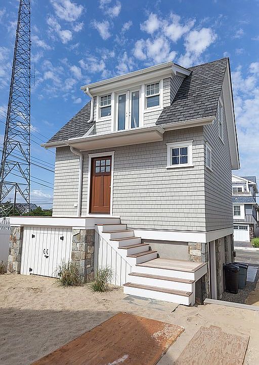 2nd image of 76 1st Ave #77