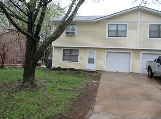 1140 E Johnston St, Olathe, KS 66061