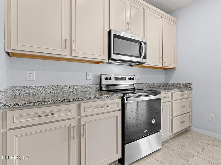 14407 Spring Light Cir — Photo 21