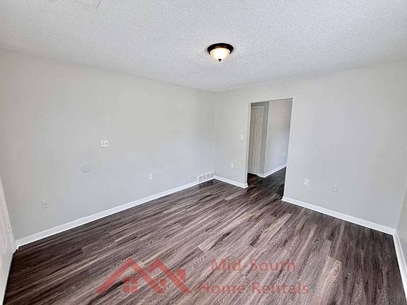 4th image of 1199 Tunstall St