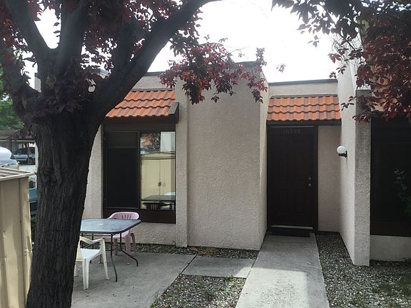 3rd image of 1029 Baywood Dr