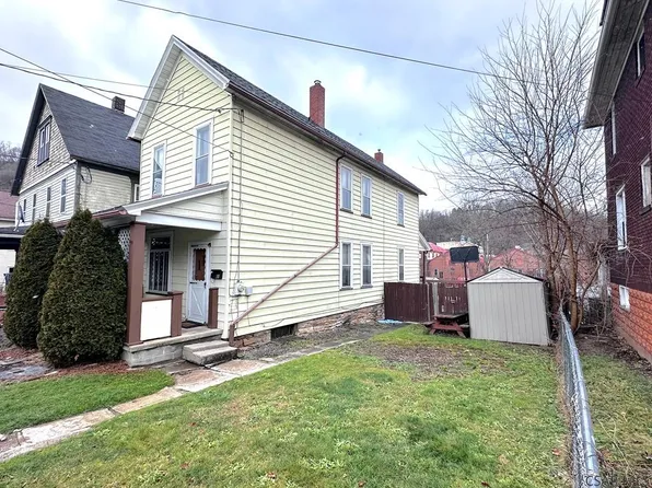51 Clover St, Johnstown, PA 15902