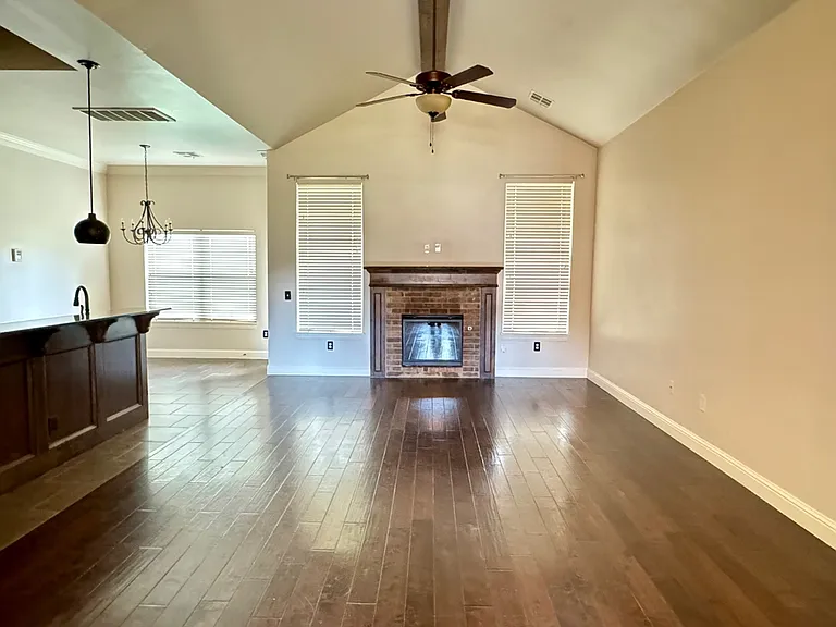 17225 Ridgewood Dr — Photo 7