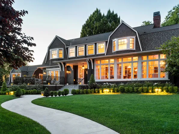 3303 E Laurelhurst Dr NE, Seattle, WA 98105