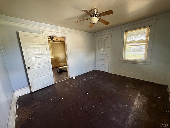 4th image of 1309 Hendricks Ave