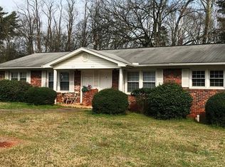 319 Pelham Creek Dr, Seneca, SC 29678