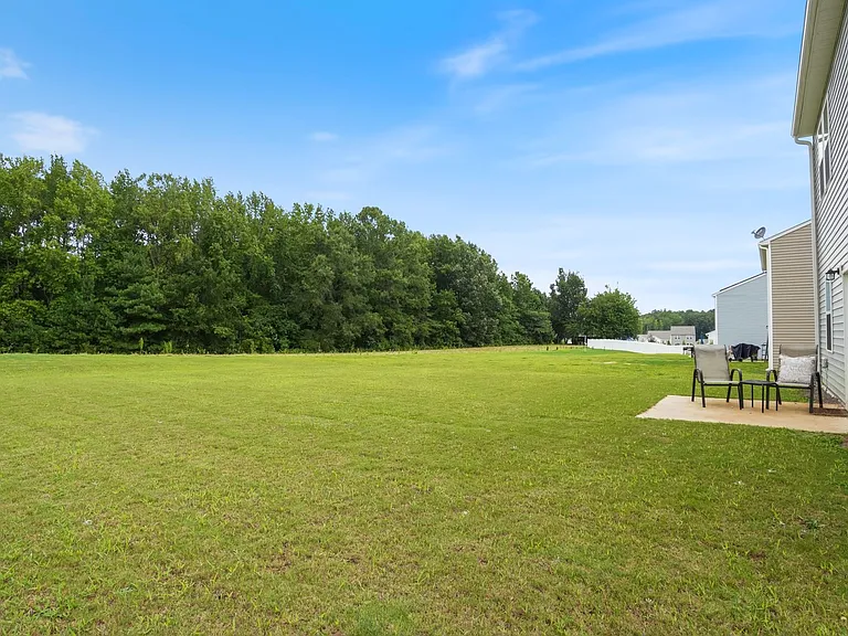 530 Cessna Dr — Photo 43