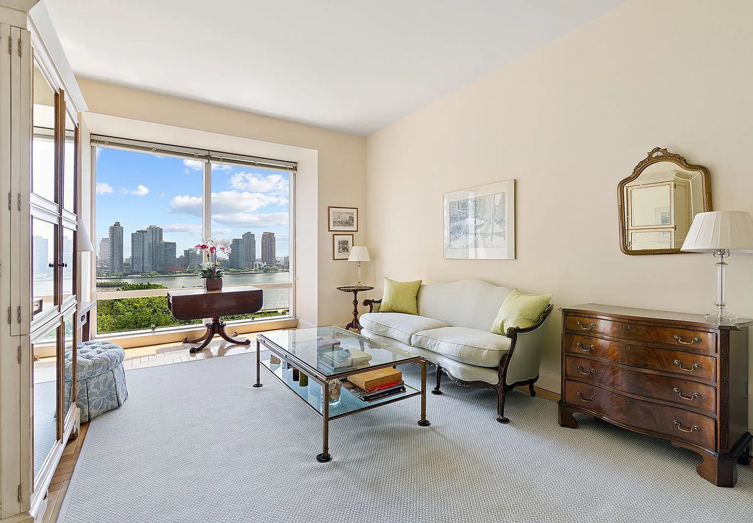 845 United Nations Plaza — Photo 1