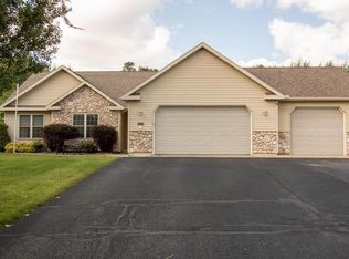 2520 Sussex Pl, Kronenwetter, WI 54455