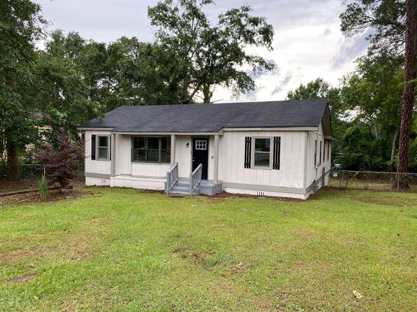 2349 Henry Cir