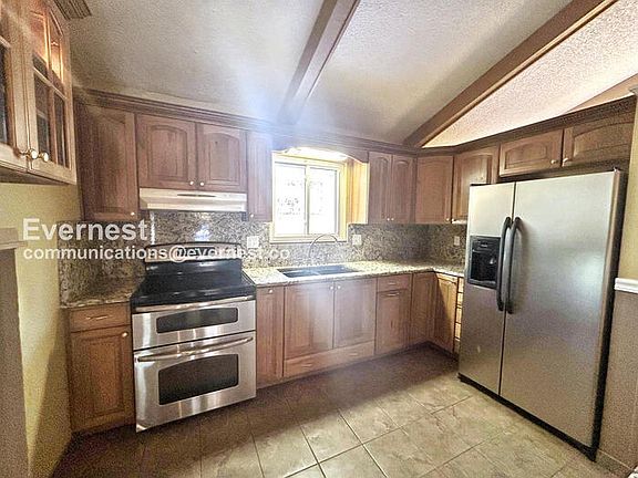 4th image of 3118 Squaw Valley Dr