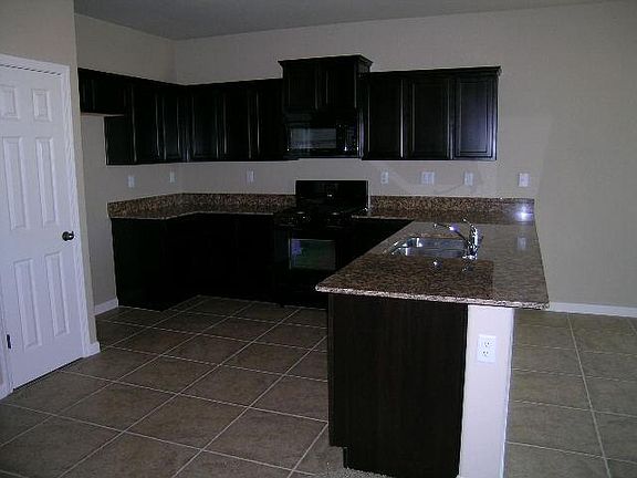 4th image of 3088 Haywood Pl