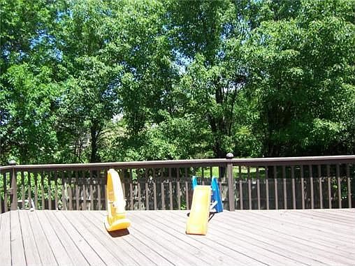 2nd image of 1208 E Sleepy Hollow Dr