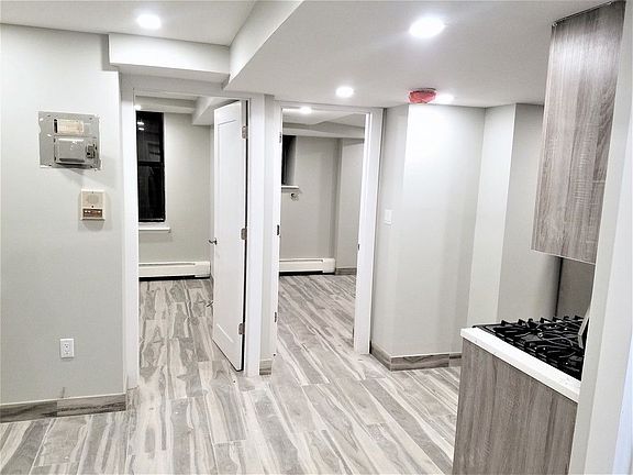 2nd image of 930 Myrtle Ave #1D