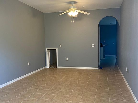 4th image of 3265 Amanda Ln APT 1