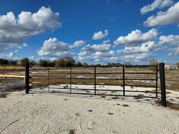 16525 NW 260th St, Okeechobee, FL 34972