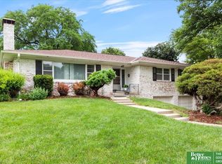 728 Sunset Trl, Omaha, NE 68132