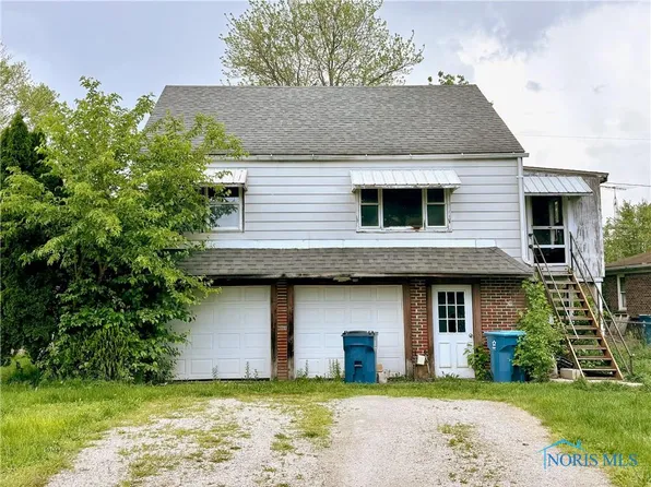 123 Elmwood Rd, Walbridge, OH 43465