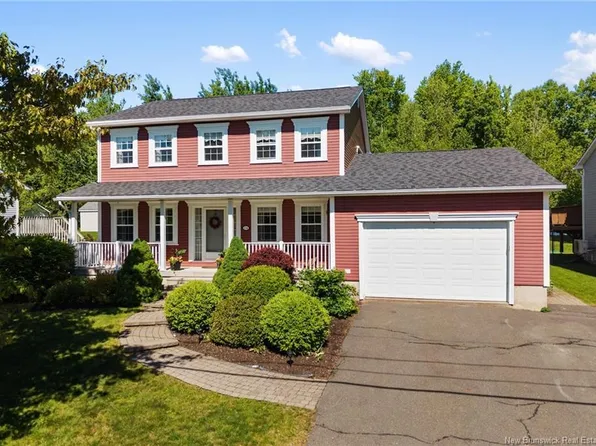 104 McGibbon St, Fredericton, NB E3B 9S2