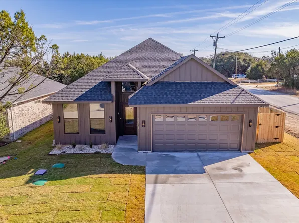 2201 Navasota St, Granbury, TX 76048