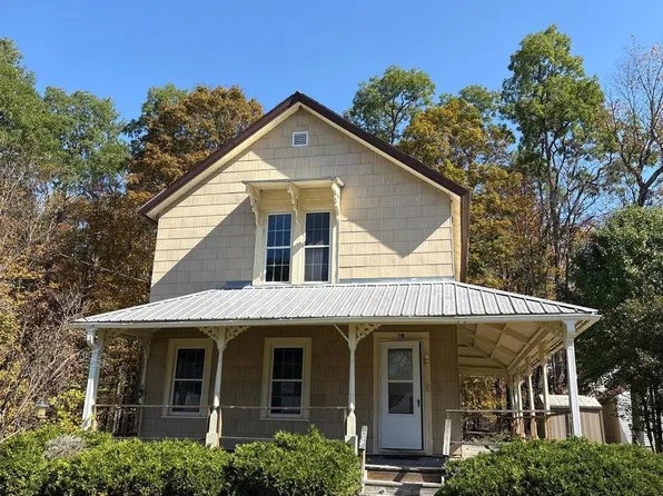 10 Woodard Ave, Hadley, NY 12835