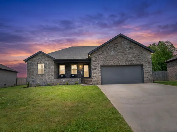 108 Smithfield Dr, Shelbyville, TN 37160