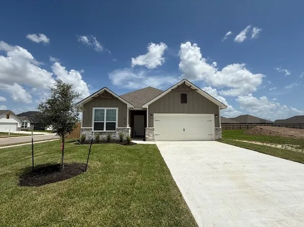 1910 Polmont Dr, Bryan, TX 77807