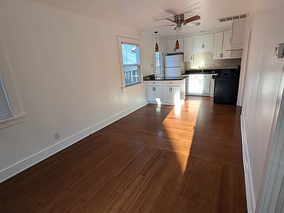 2nd image of 424 1/2 Willis Ave