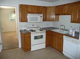 4th image of 806 E 120th Ave