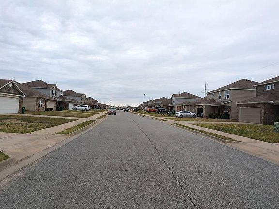 4th image of 1671 Scotland Dr