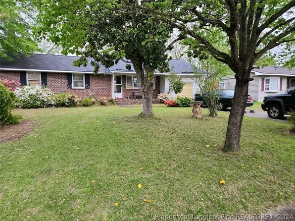 5415 Silver Pine Ct, Fayetteville, NC 28303