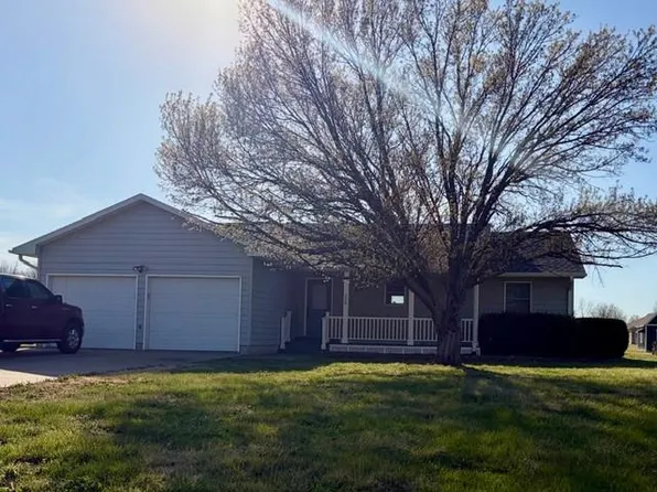 308 Heather St, Burlington, KS 66839