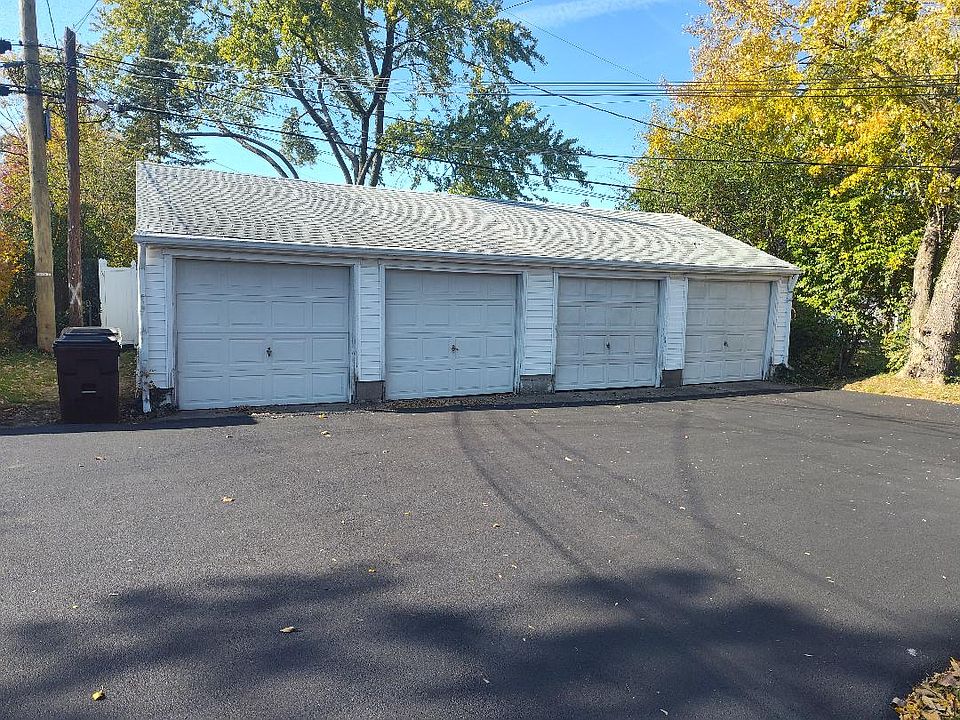 Garage
 2905 San Rae Drive