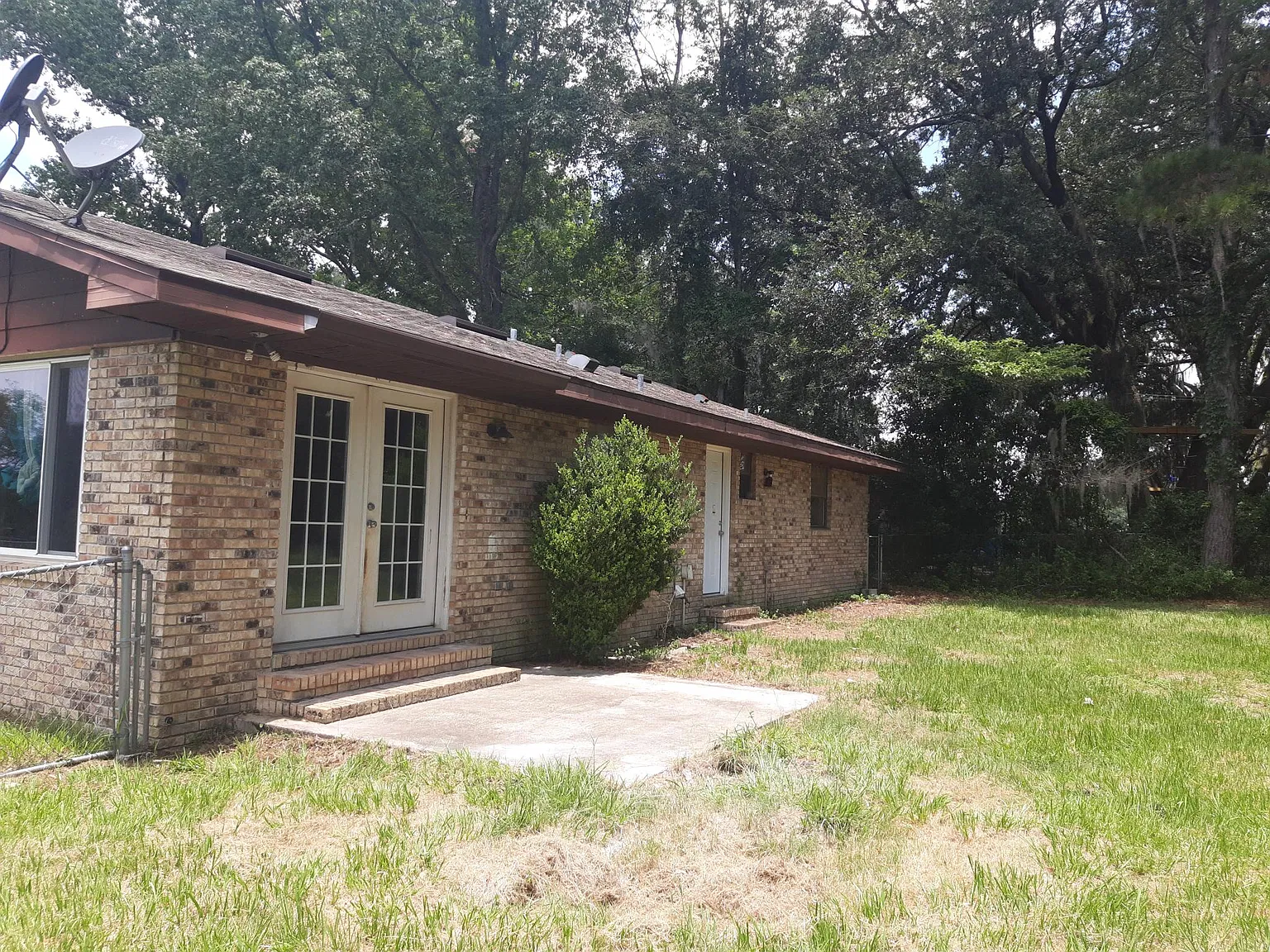 3 bed, 1624 sqft, $1,700 — Photo 3