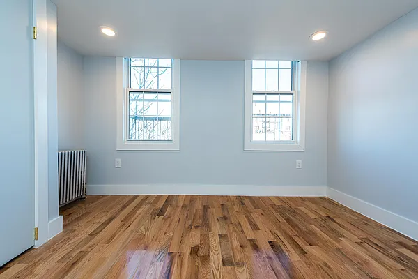 Rented by Nooklyn NYC LLC | media 75
