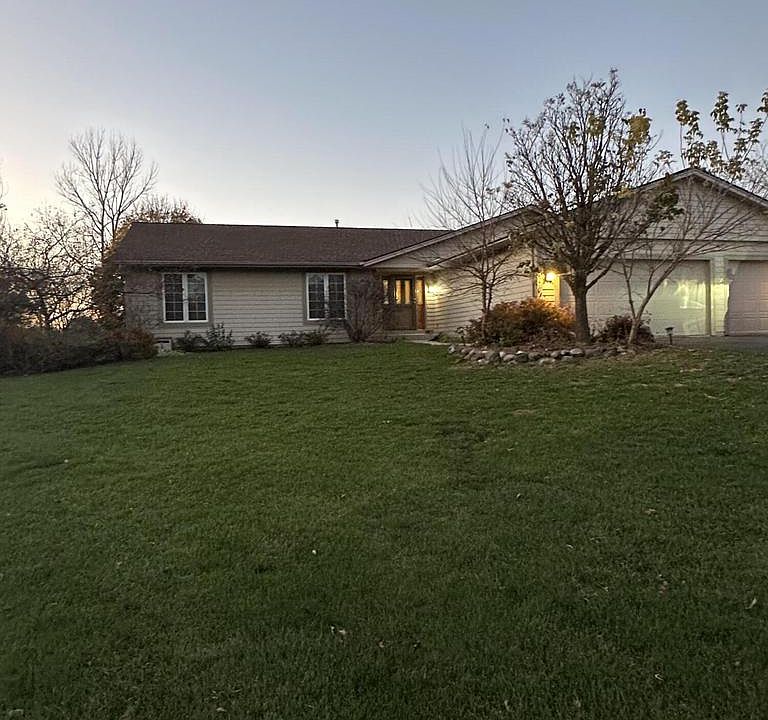 1st image of W302S2683 Boettcher COURT