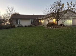 W302S2683 Boettcher Ct, Waukesha, WI 53188