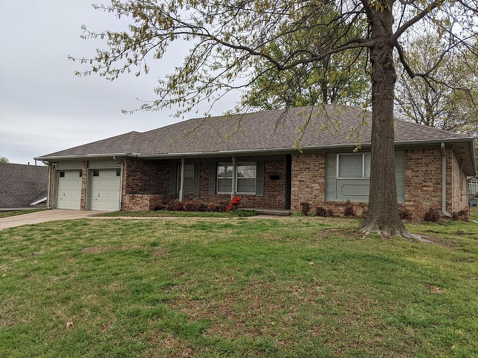 Front View of Residence