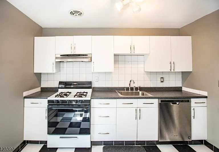 1130 Valley Rd #2B — Photo 17