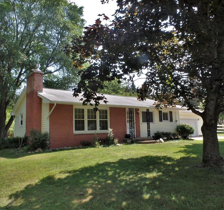 1st image of 405 Bailey Dr