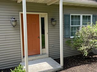 75 Pebble Creek Dr, Lititz, PA 17543