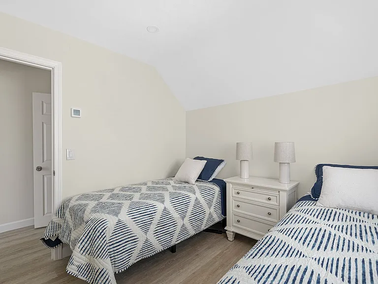 5 Perkins Ave #2 — Photo 16