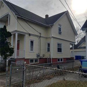 35 Amey St, Pawtucket, RI, 02860