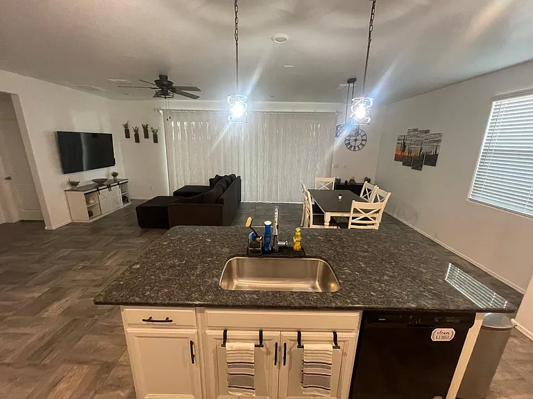 16592 W Jenan Dr — Photo 4