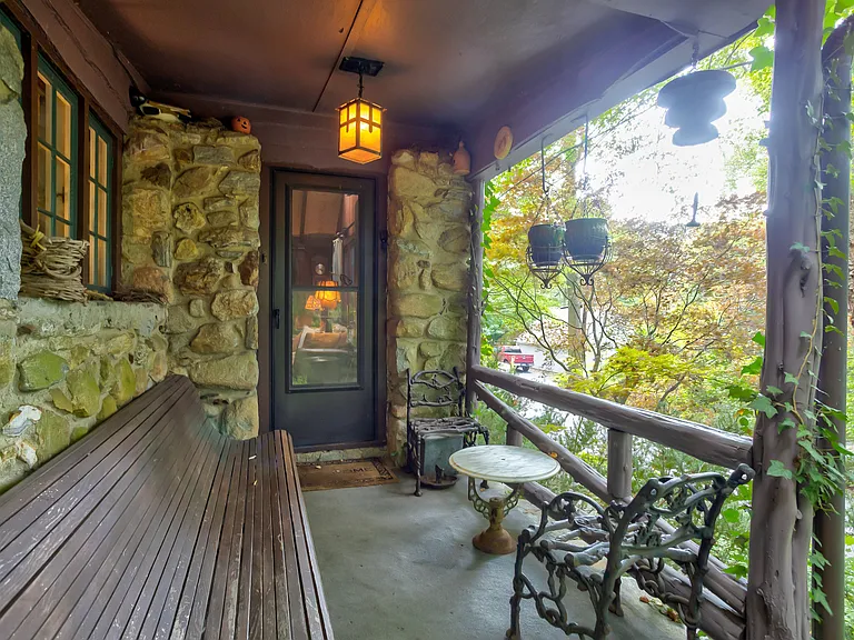 Juniper Ln — Photo 4