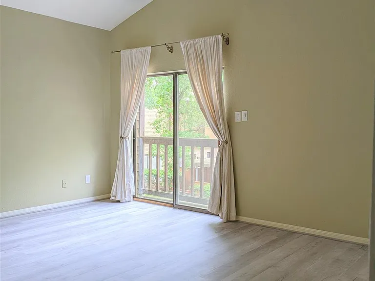 11711 Memorial Dr #133 — Photo 15