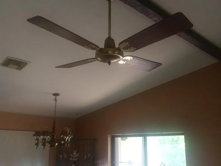 5310 SW 109th Ave — Photo 3