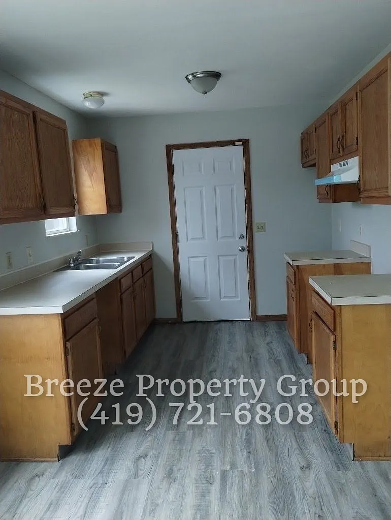 4 bed, 1.5 bath, 1440 sqft, $1,195 — Photo 4