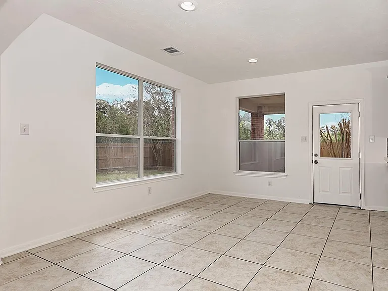 46 S April Mist Cir — Photo 12