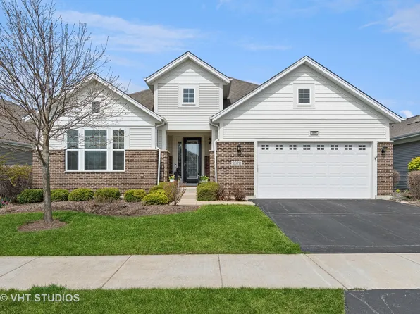 3628 Chesapeake Ln, Naperville, IL 60564